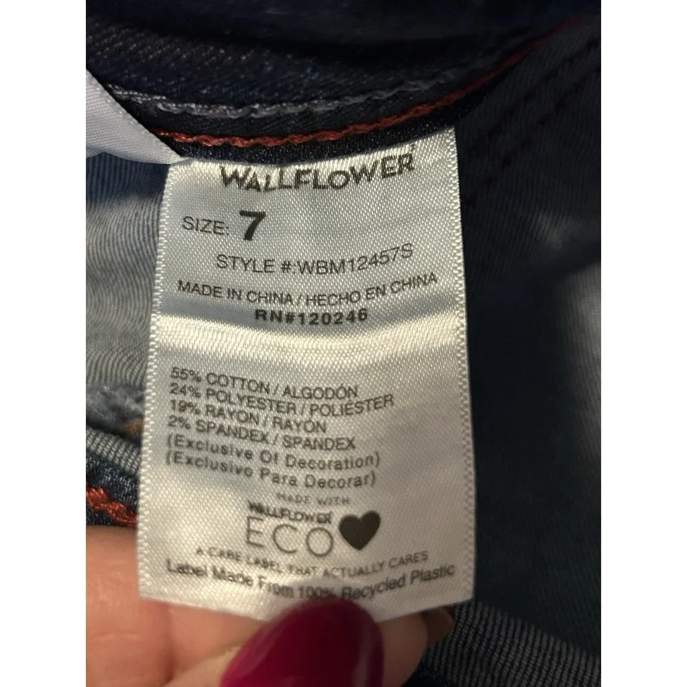 Wallflower NEW Flirty Curvy High Rise Junior Size 7 PIA Denim (28x27) Jeans NWT